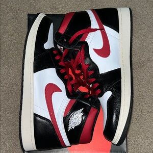 Jordan retro 1 gym red